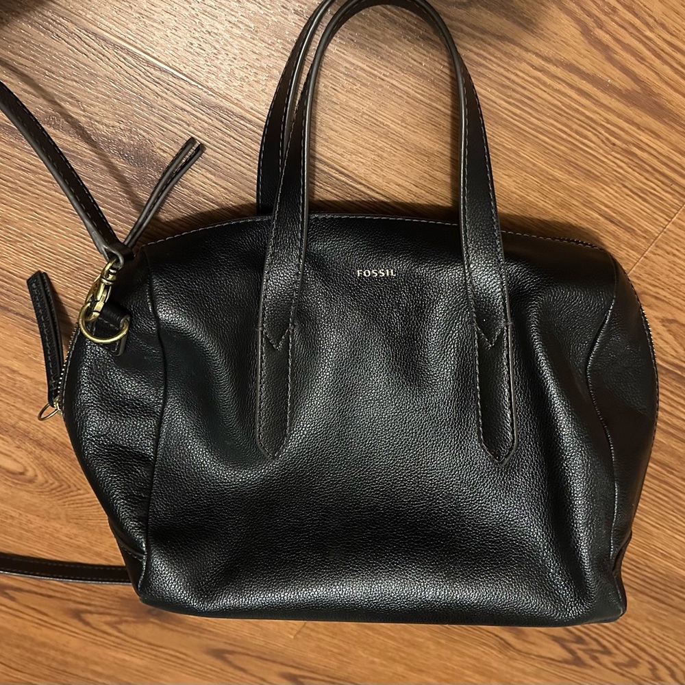 Fossil purse
